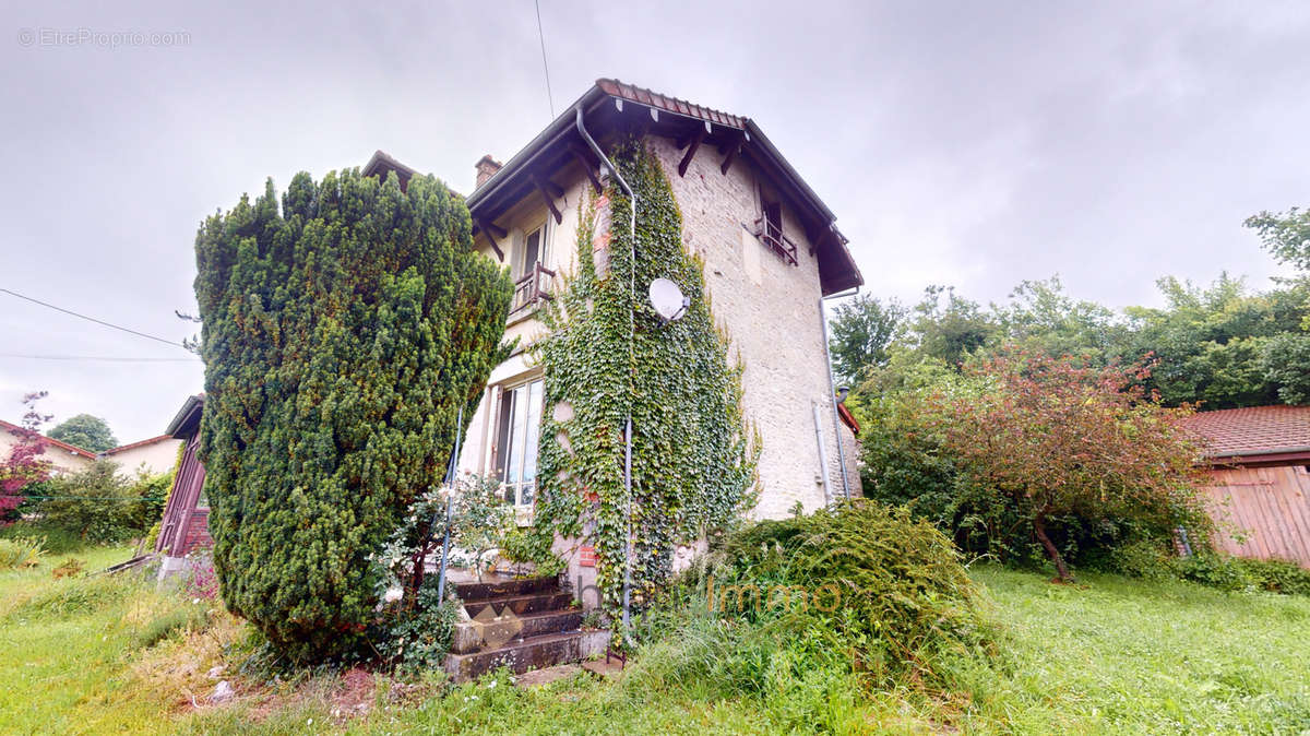 Maison à BOSSANCOURT