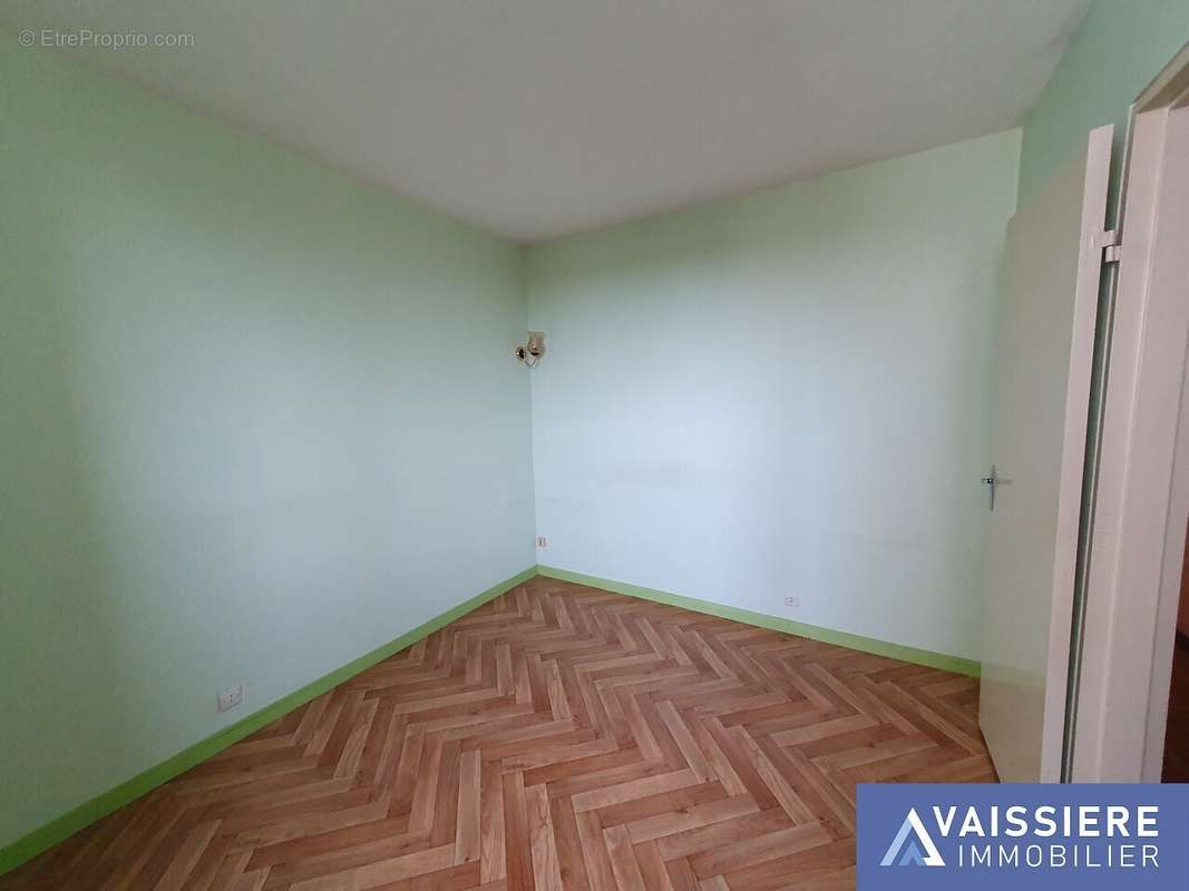 Appartement à MONTIGNY-LE-BRETONNEUX