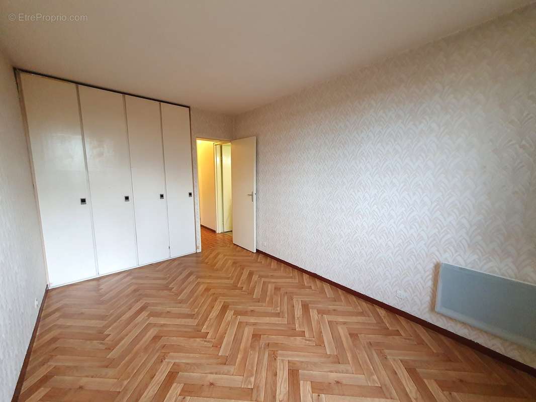 Appartement à MONTIGNY-LE-BRETONNEUX