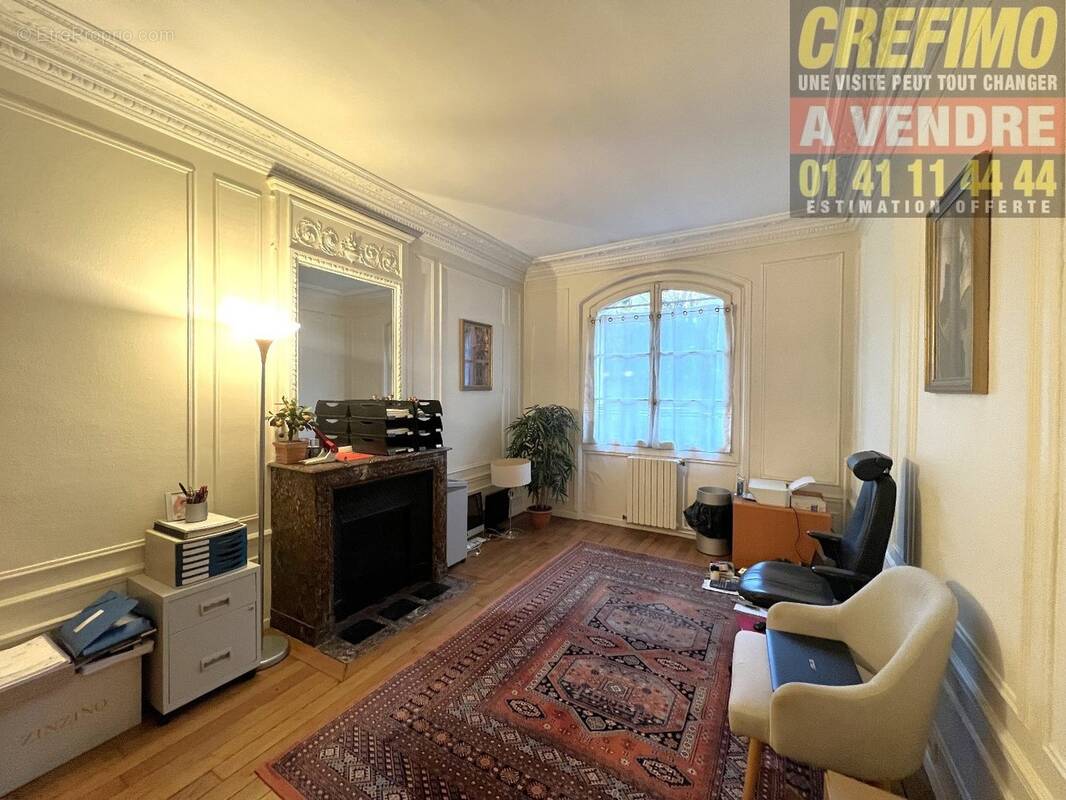 Appartement à COURBEVOIE