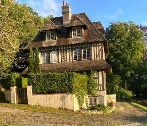 Appartement à TROUVILLE-SUR-MER