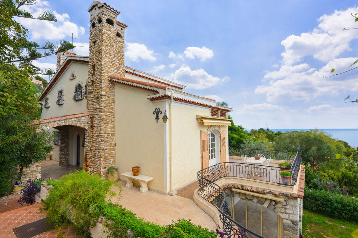 Maison à ROQUEBRUNE-CAP-MARTIN