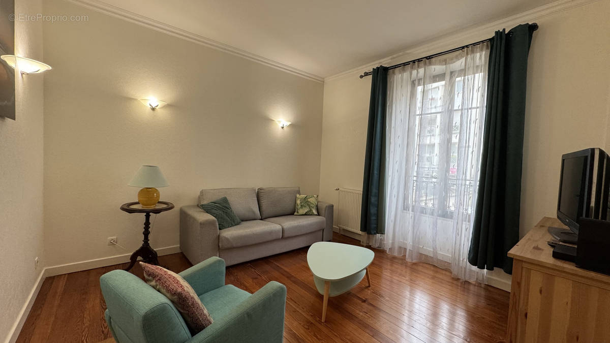 Appartement à AIX-LES-BAINS