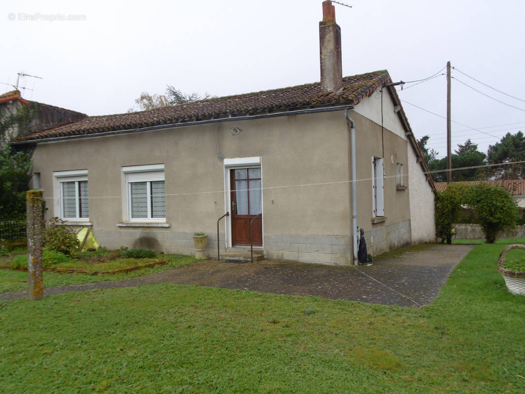 Maison à CHATILLON-SUR-THOUET