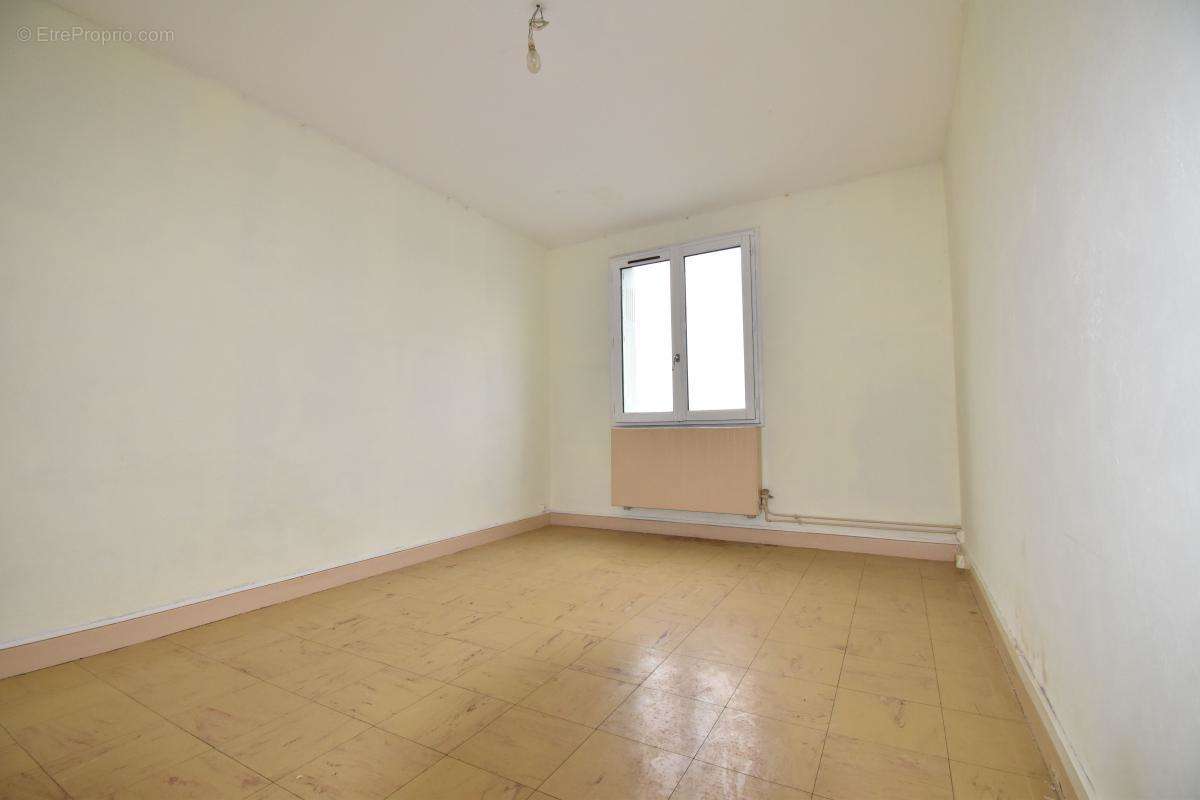 Appartement à COSNE-COURS-SUR-LOIRE