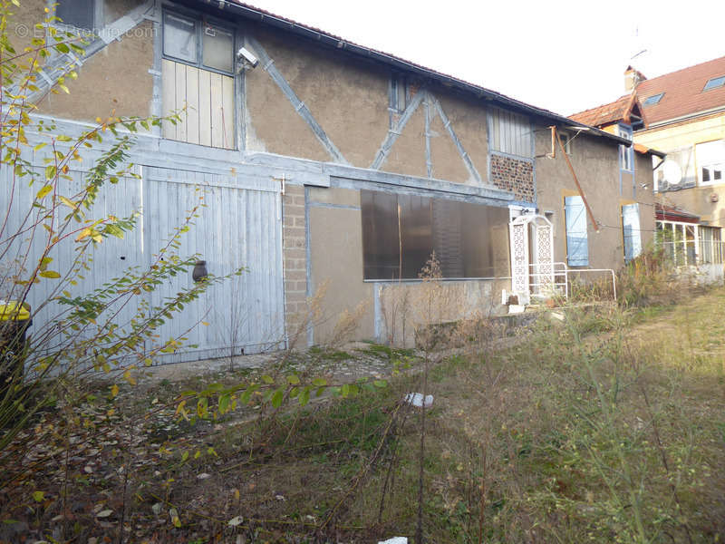 Maison à GUEUGNON