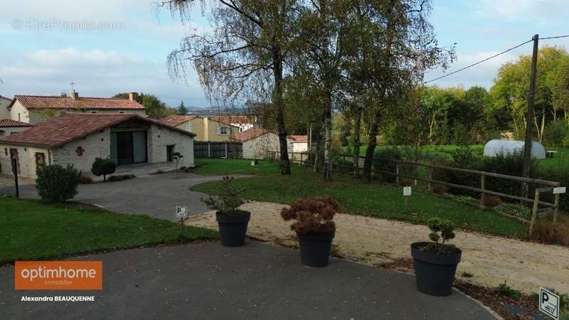 Maison à LE BOUPERE