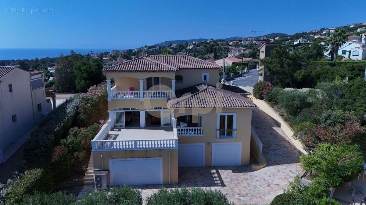 Maison à FREJUS