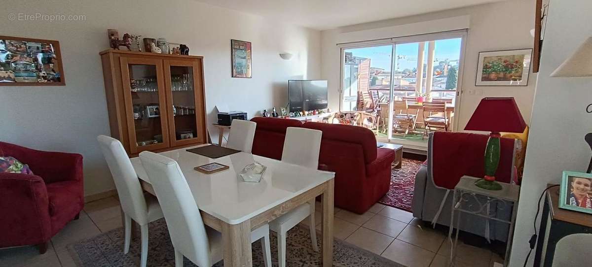 Appartement à SIX-FOURS-LES-PLAGES