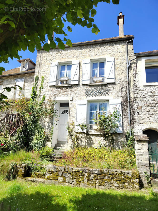 Maison à MORET-SUR-LOING