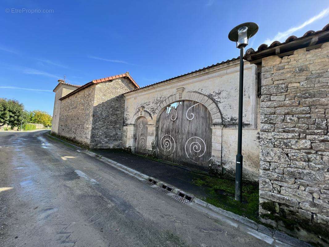 Maison à MANSLE