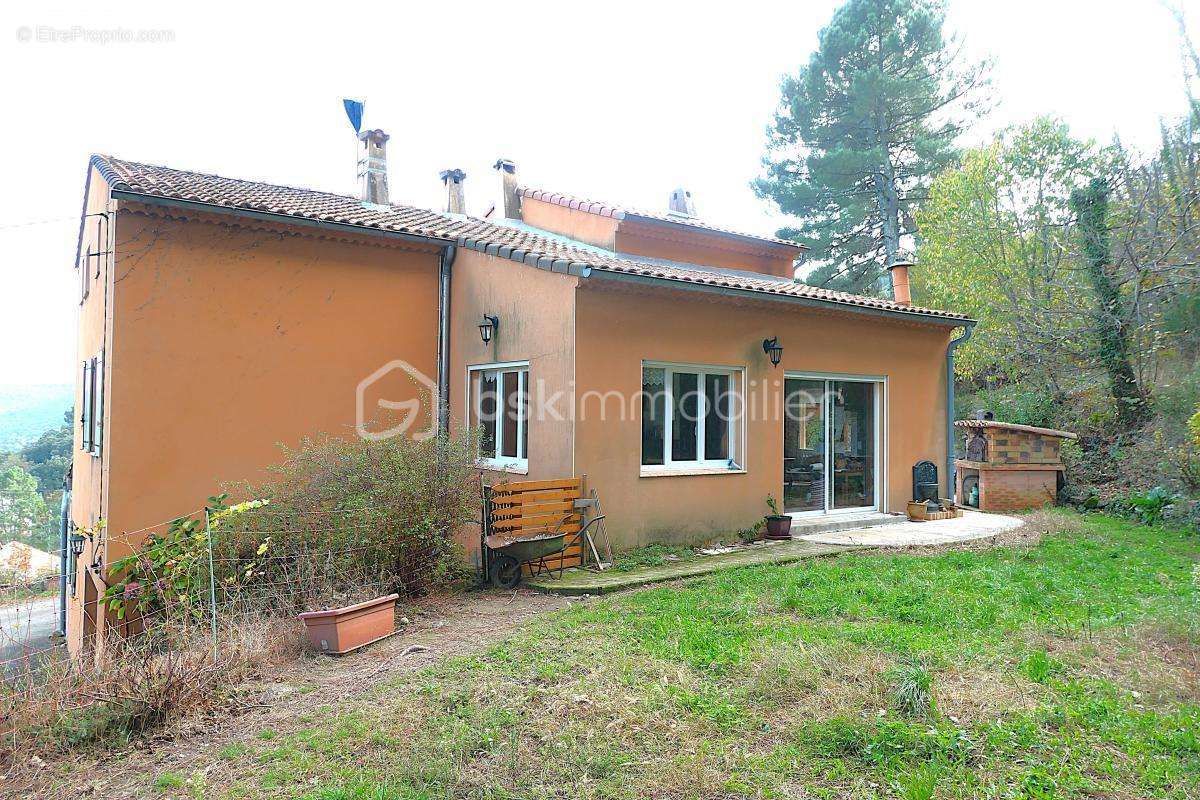 Maison à LES SALLES-DU-GARDON