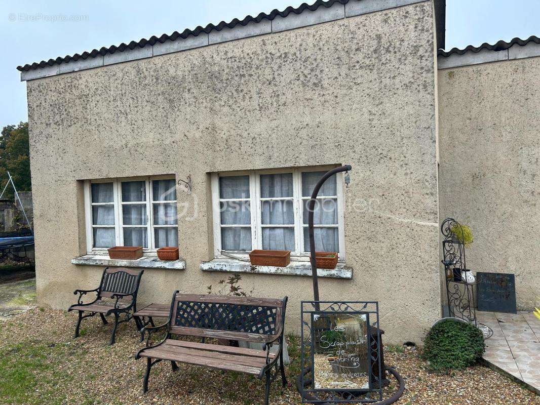 Maison à BAZOUGES-SUR-LE-LOIR