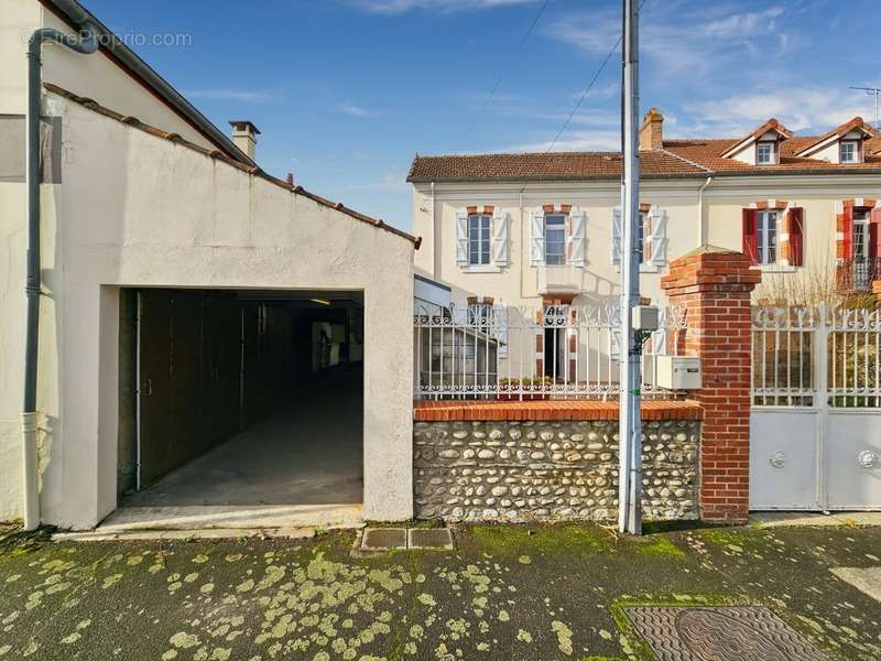 Maison à TARBES