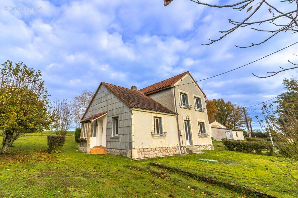 Maison à VARENNES-SUR-FOUZON