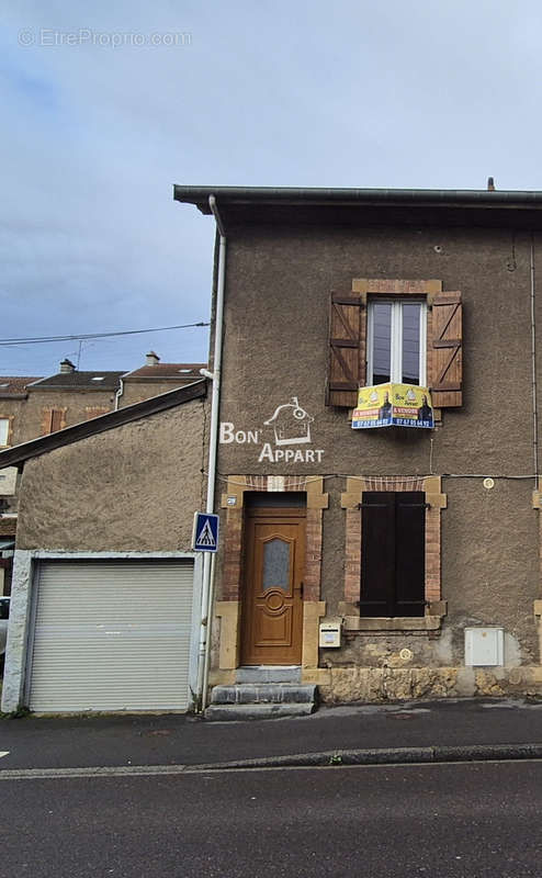 Maison à MOUTIERS