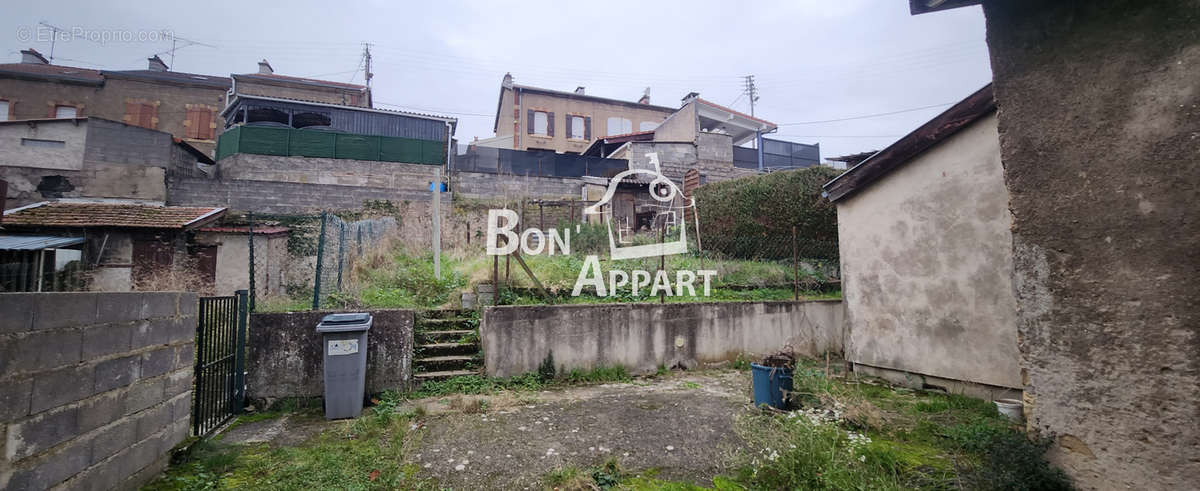 Maison à MOUTIERS