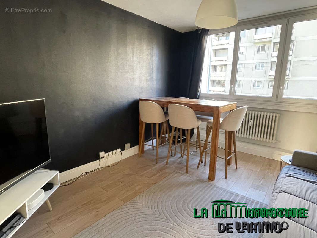 Appartement à SAINT-ETIENNE