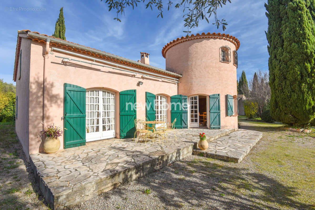 Maison à LORGUES