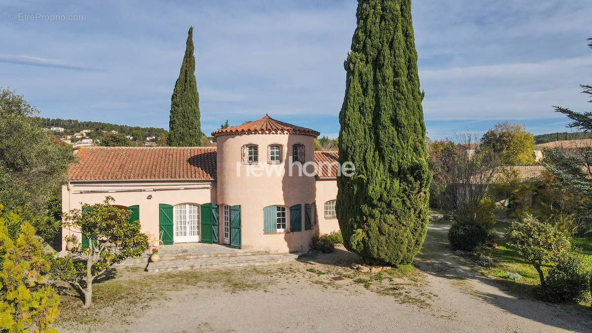 Maison à LORGUES