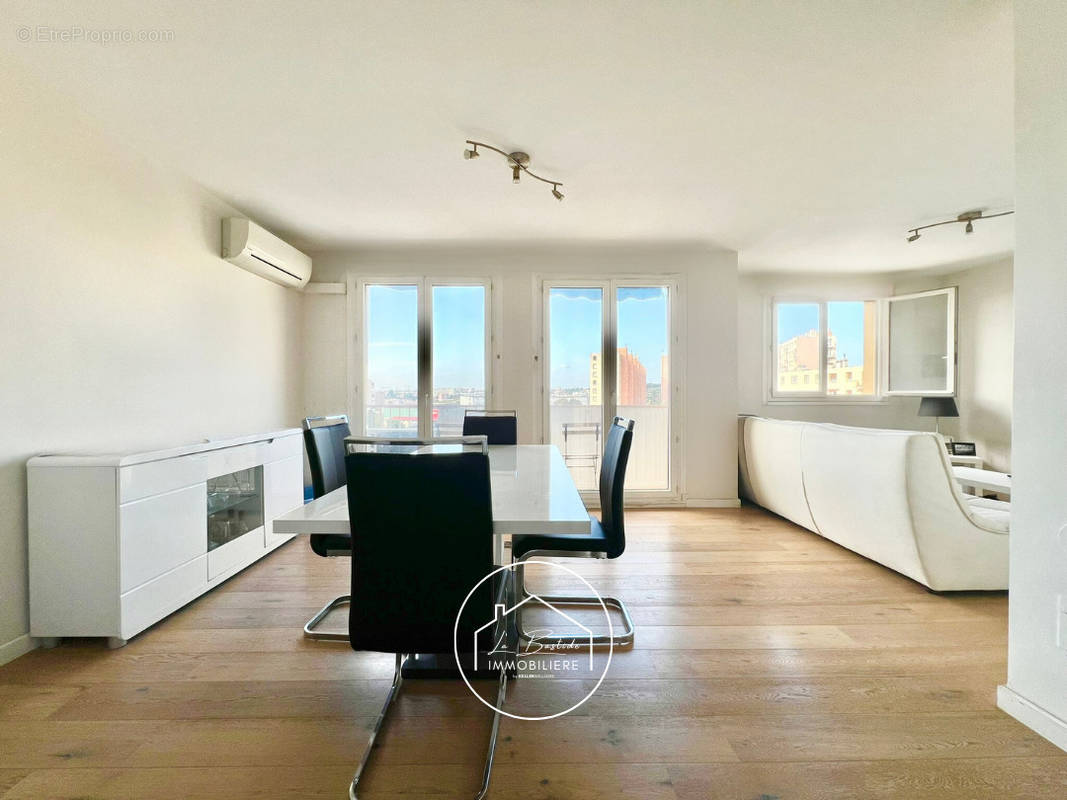 Appartement à MARSEILLE-10E