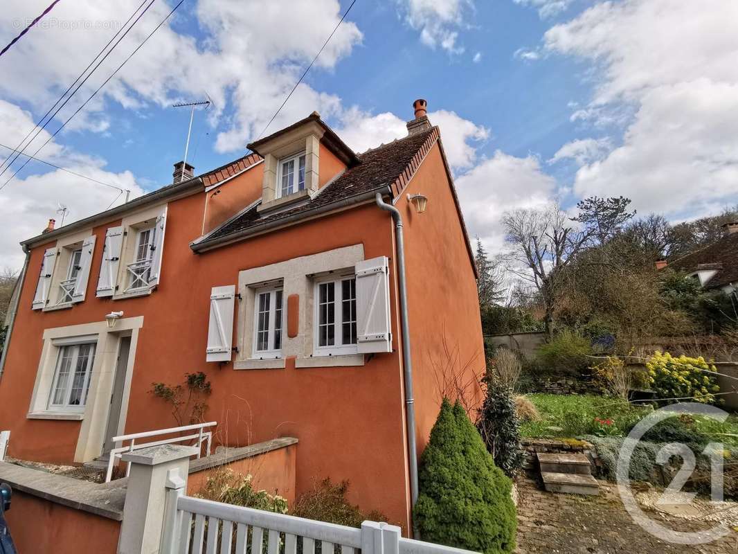 Maison à LA CHAPELLE-SAINT-ANDRE