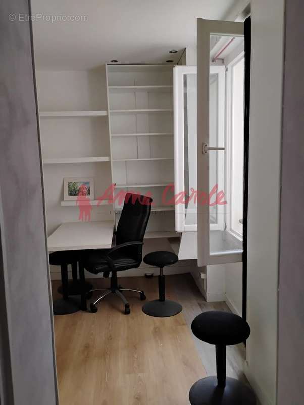 Appartement à PARIS-20E