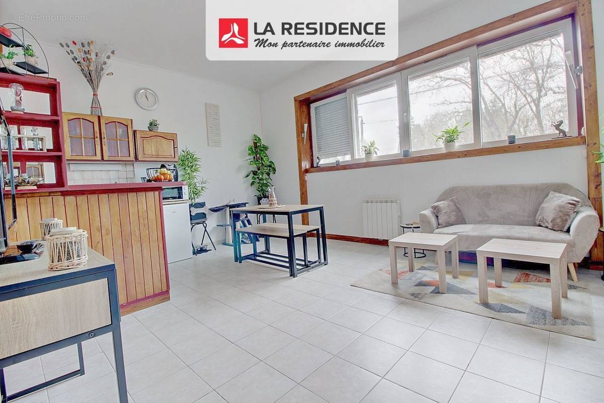 Appartement à BENNECOURT