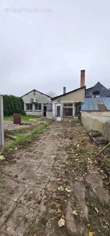 Appartement à CHEMIRE-SUR-SARTHE