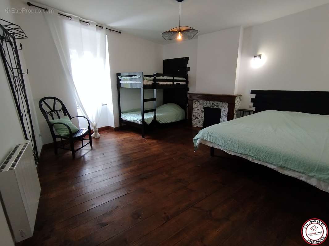 Appartement à TARASCON-SUR-ARIEGE