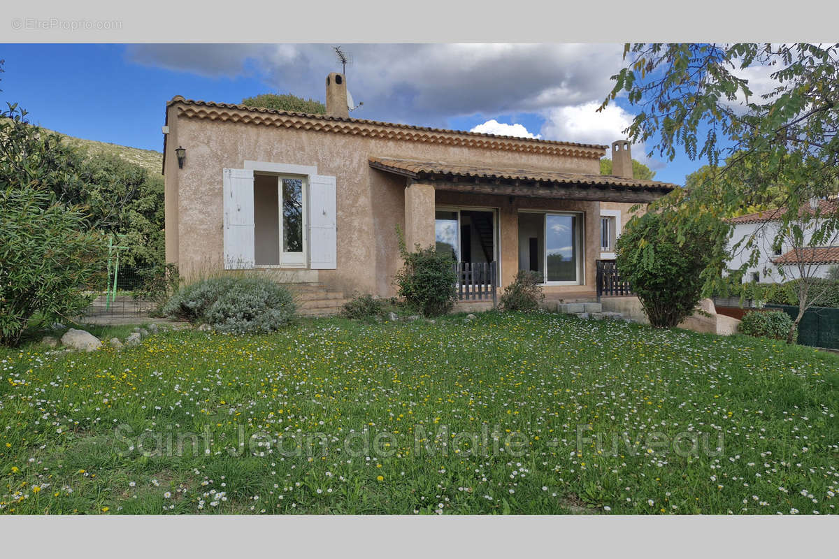 Maison à PUYLOUBIER