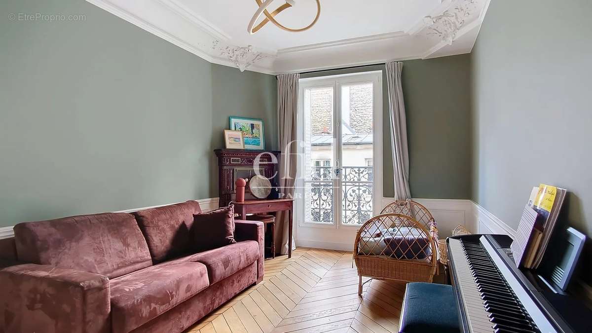 Appartement à PARIS-3E