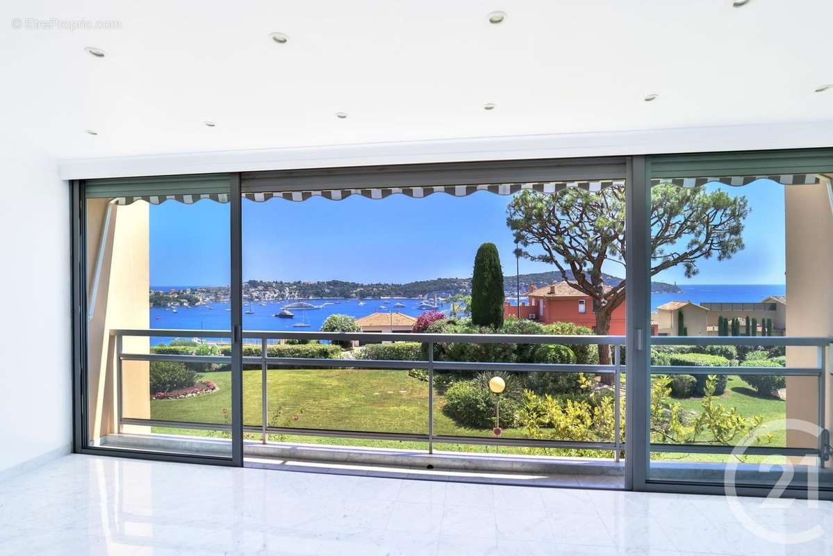 Appartement à VILLEFRANCHE-SUR-MER