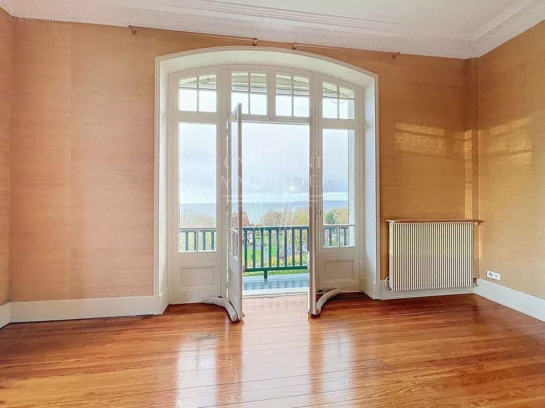 Appartement à TROUVILLE-SUR-MER