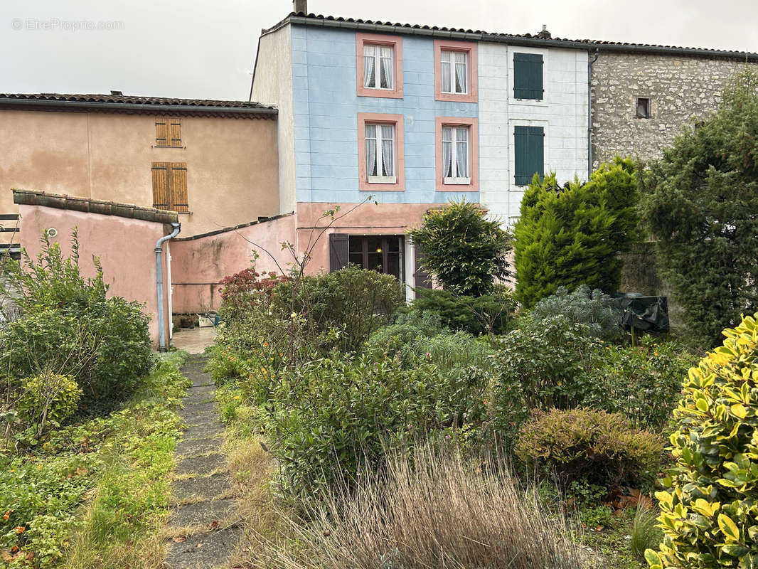 Maison à NEBIAS