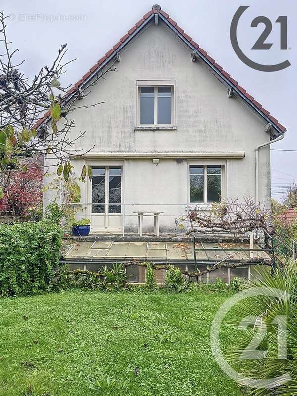 Maison à AUXERRE