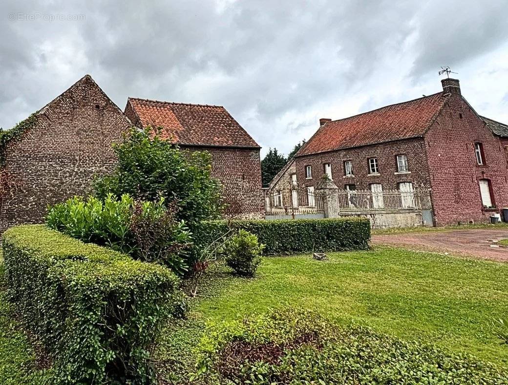 Maison à SAINT-AMAND-LES-EAUX