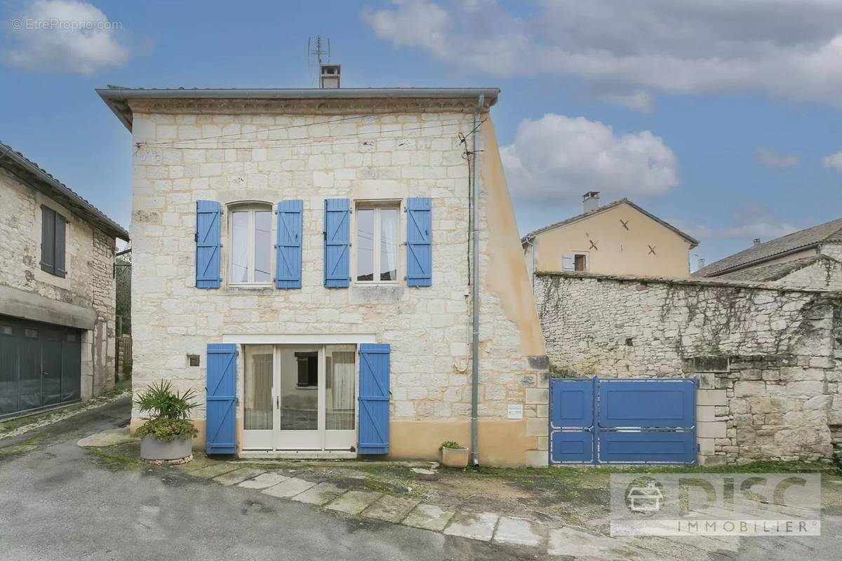 Maison à PUYLAROQUE