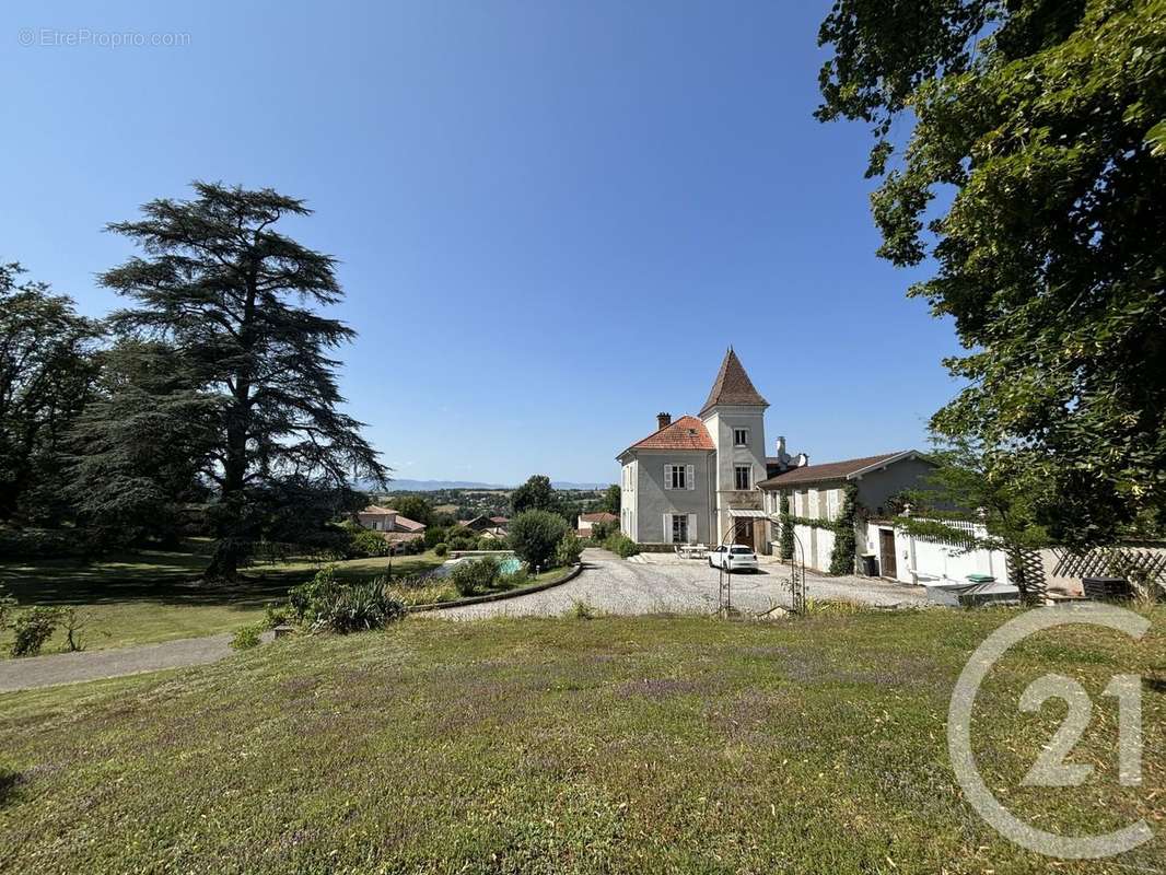 Maison à SAINT-DIDIER-DE-FORMANS