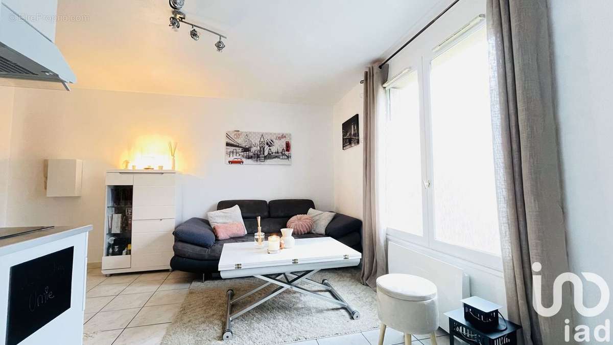 Photo 2 - Appartement à BOISSY-SOUS-SAINT-YON