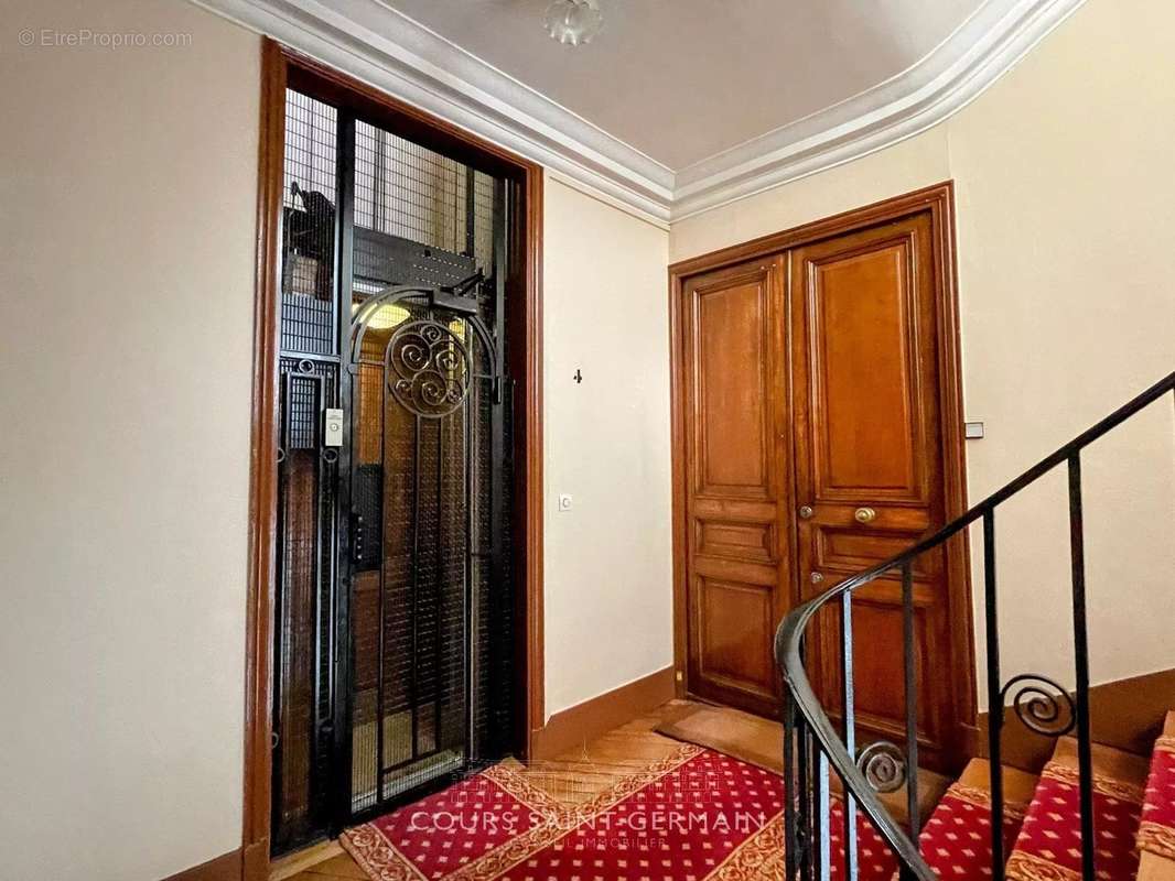 Appartement à PARIS-6E