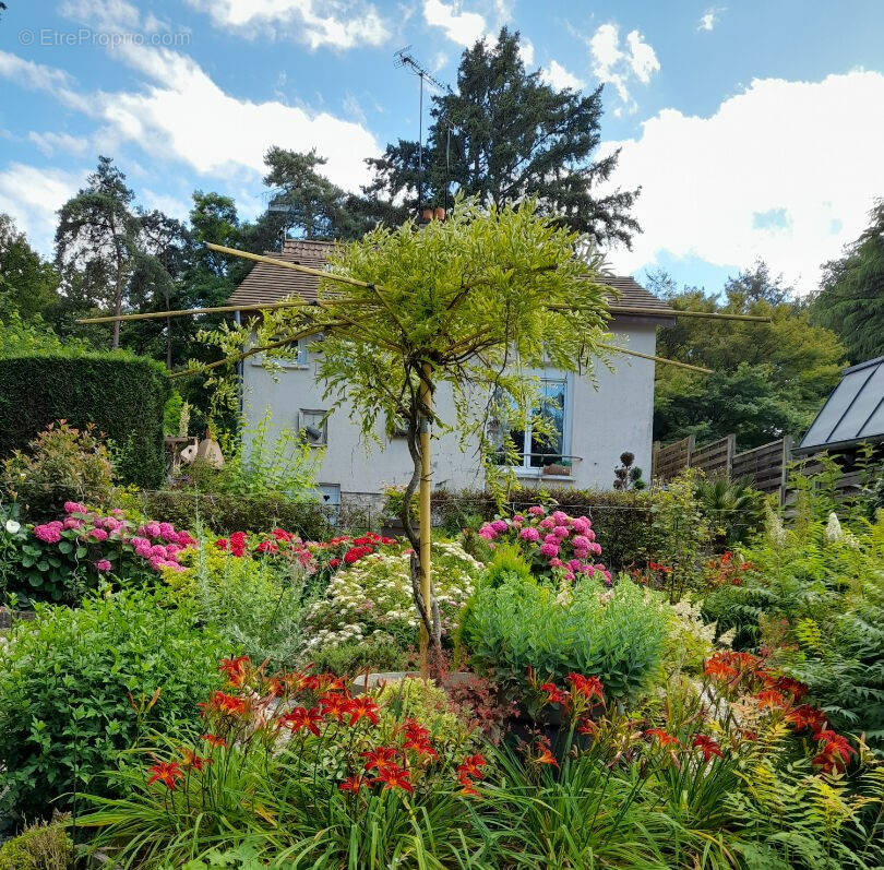 Maison à EPERNON