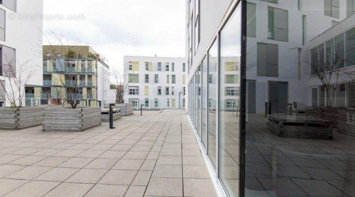 Terrasse résidennce étudiante  - Appartement à LYON-9E