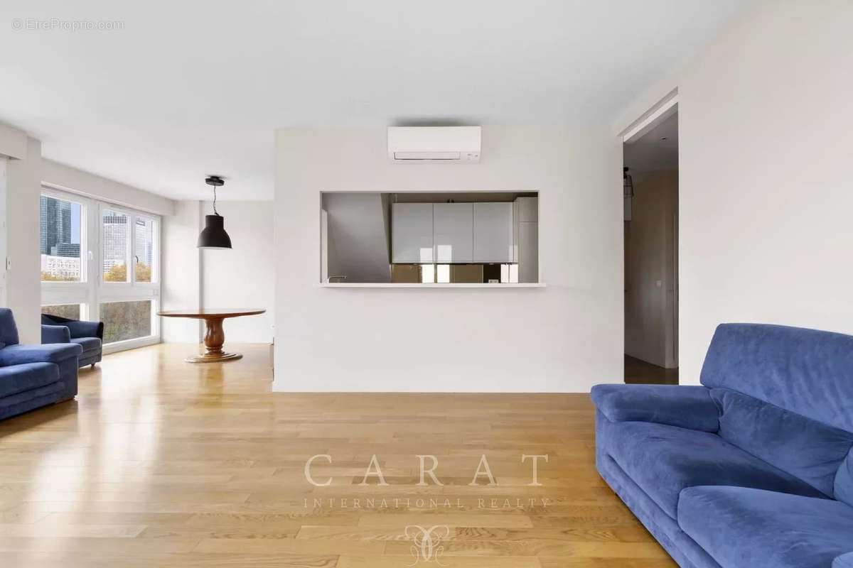 Appartement à NEUILLY-SUR-SEINE