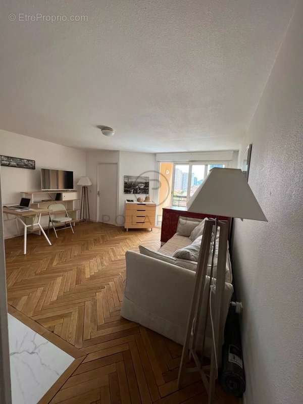 Appartement à BEAUSOLEIL