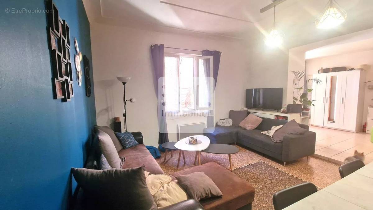 Appartement à CAIRANNE