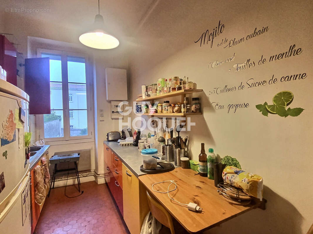 Appartement à MARSEILLE-1E