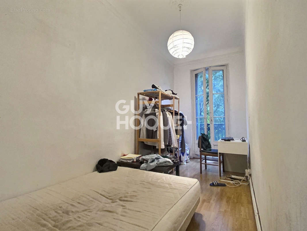 Appartement à MARSEILLE-1E