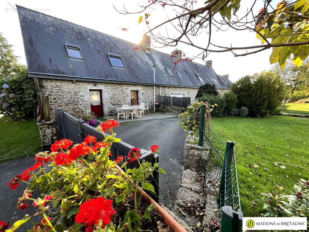 Maison à LANGUIDIC