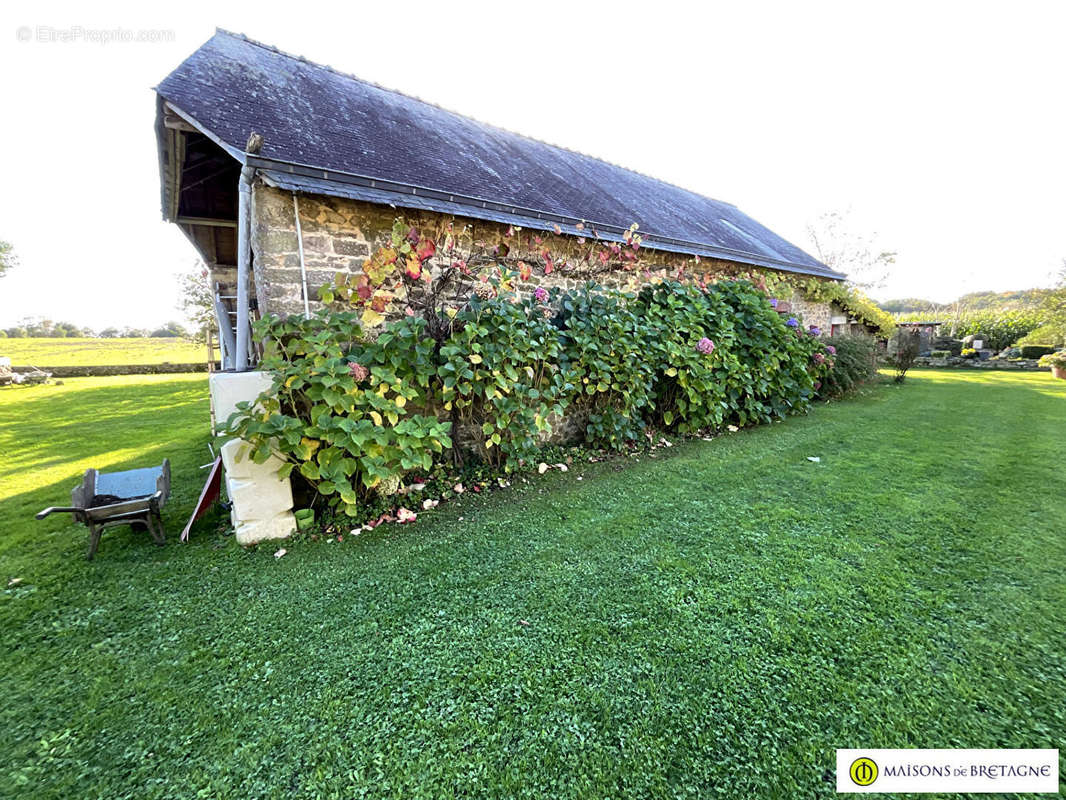 Maison à LANGUIDIC